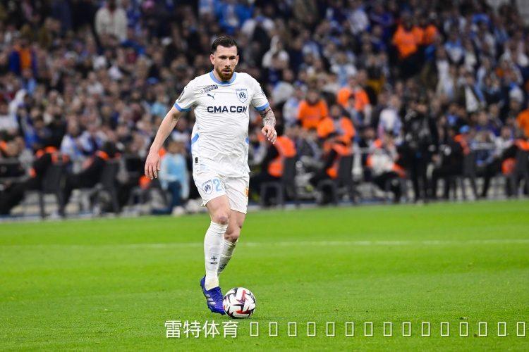 纽卡斯尔联中场补强首选锁定霍伊别尔,雅伊斯勒力主推动交易