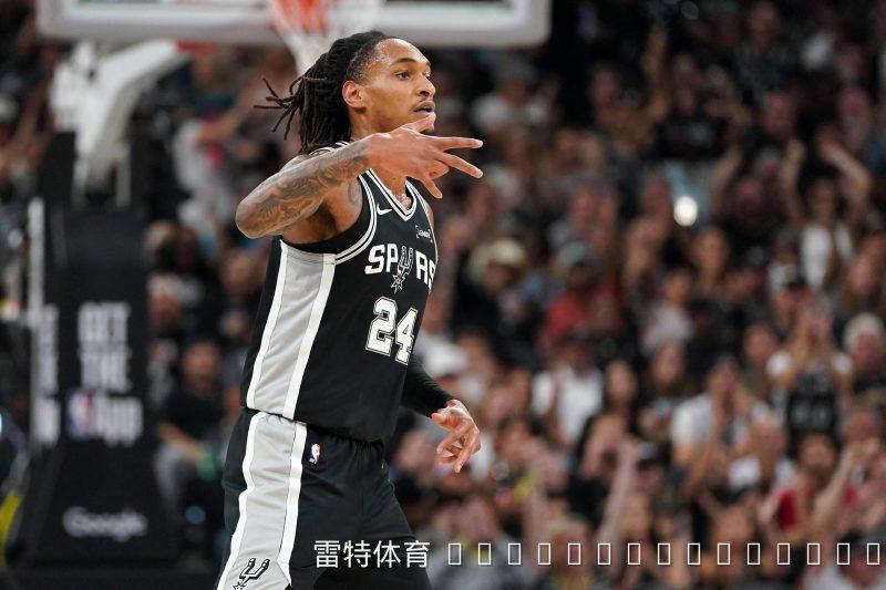 卡布回忆马刺首训:次日被瓦塞尔连续18球打爆 直言后悔参加选秀