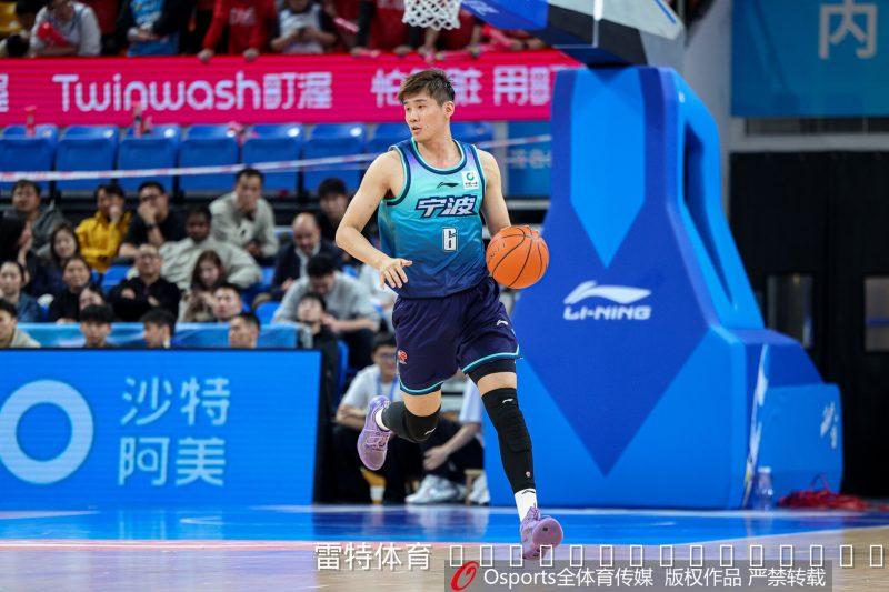 山西男篮官宣后卫王俊杰完成注册,三年C类合同锁定至2029年
