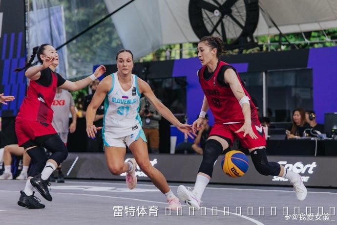 2026赛季国际篮联三人篮球女子系列赛新加坡站落幕，中国军团双线作战，最终北京队闯入四强并收获第四名，国家队则位列第七。本站赛事中，中国德比成为焦点战，北京队险胜国家队晋级，展现了国内女篮在三人篮球领域的深厚储备。