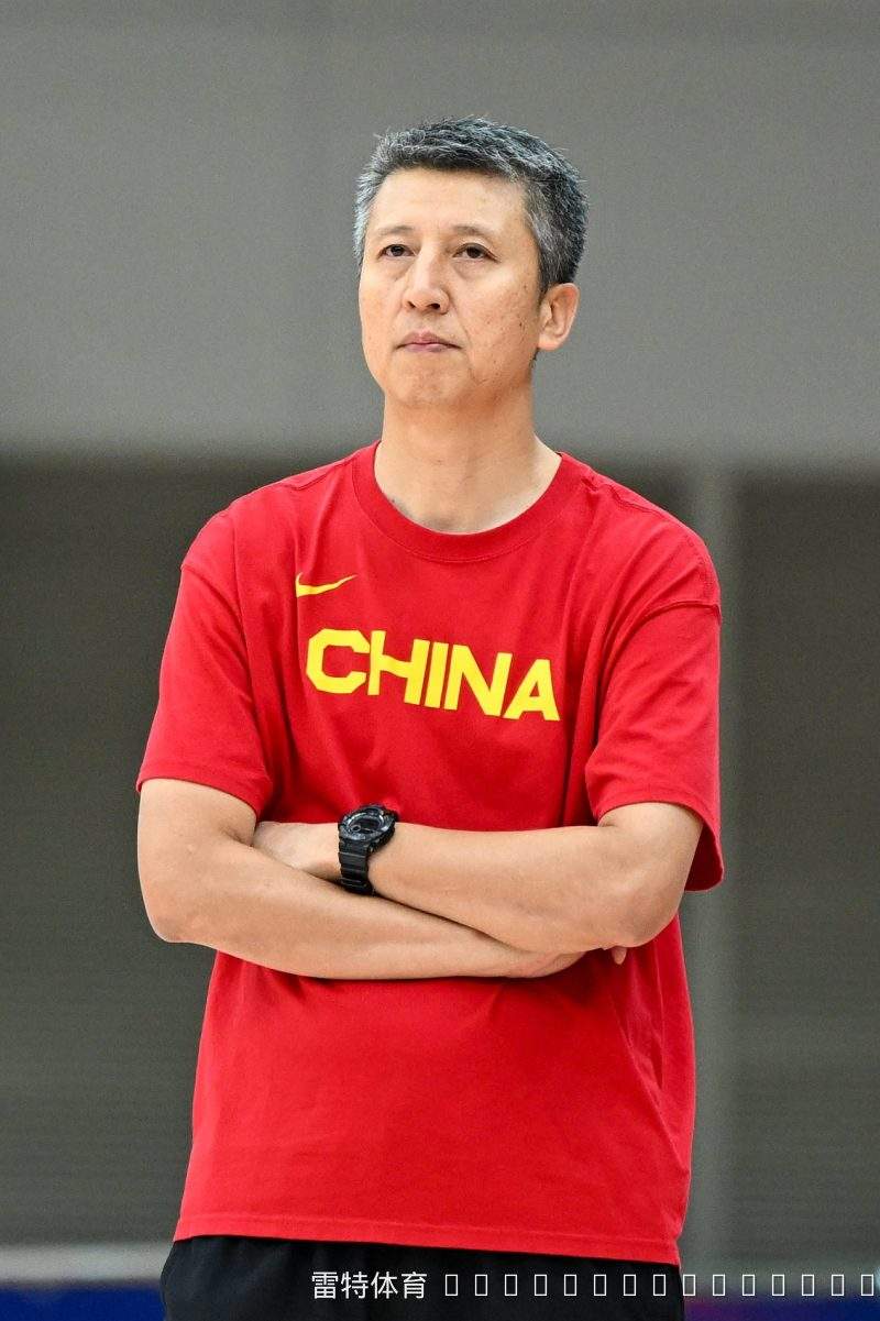 中国男篮长集训模式引热议 苏群:并非郭士强个人决定 而是体系化安排