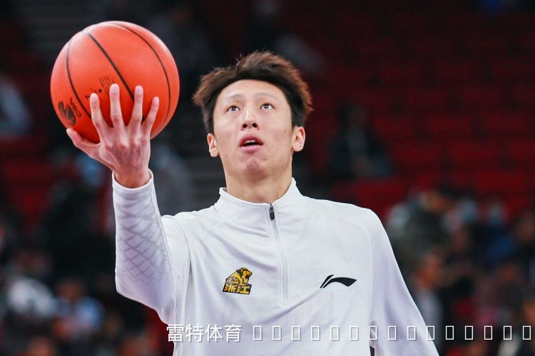 赵岩昊告别广厦：11载404场常规赛成追忆，三分命中率37.9%铸就射手印记
