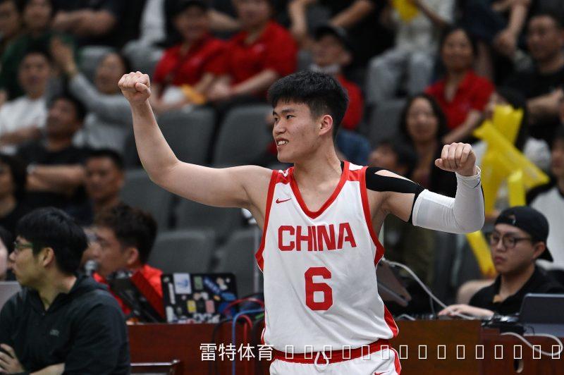 中国U18男篮火力全开 半场三分雨浇灭对手追分势头